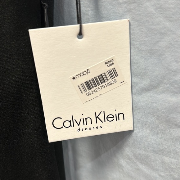 Calvin Klein black and white bodycon dress, size 10, new with tags, never worn - Picture 4 of 5